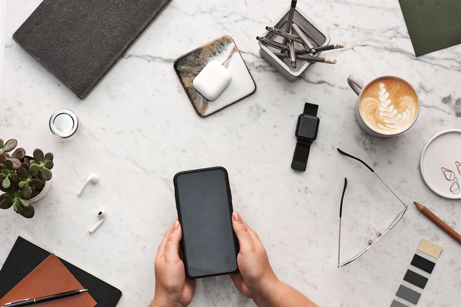 Person holding a smartphone